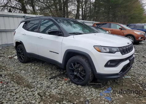 2022 Jeep Compass Latitude from USA, damaged, VIN 3C4NJDBB4NT221491
